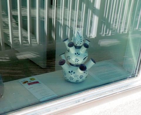 Pottery by Petra Biemans-Rinsma at Eastern Bank